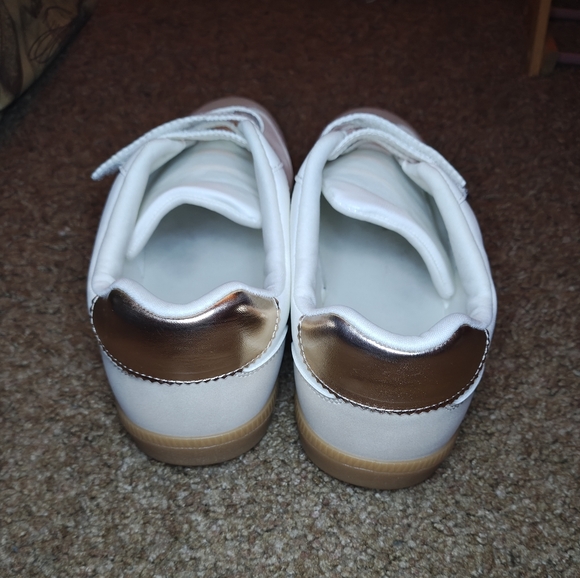 White and Tan Shoes - Picture 4 of 4